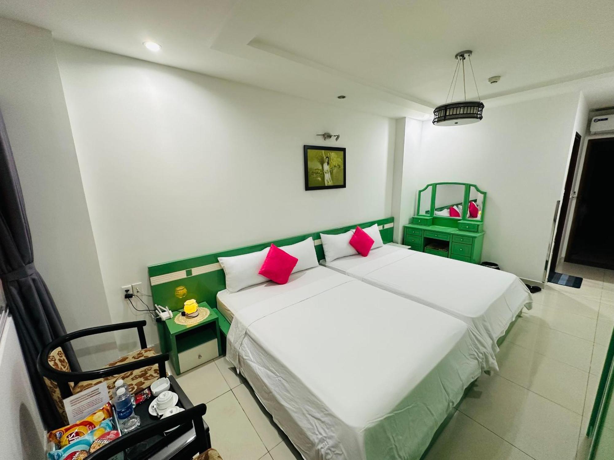 הו צ'י מין סיטי Redflower Hotel מראה חיצוני תמונה