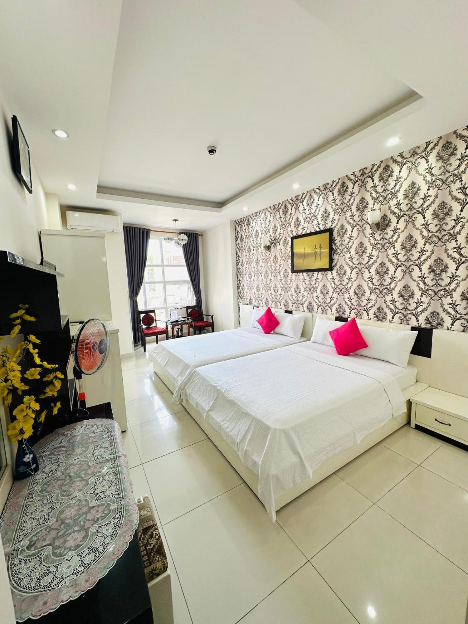 הו צ'י מין סיטי Redflower Hotel מראה חיצוני תמונה