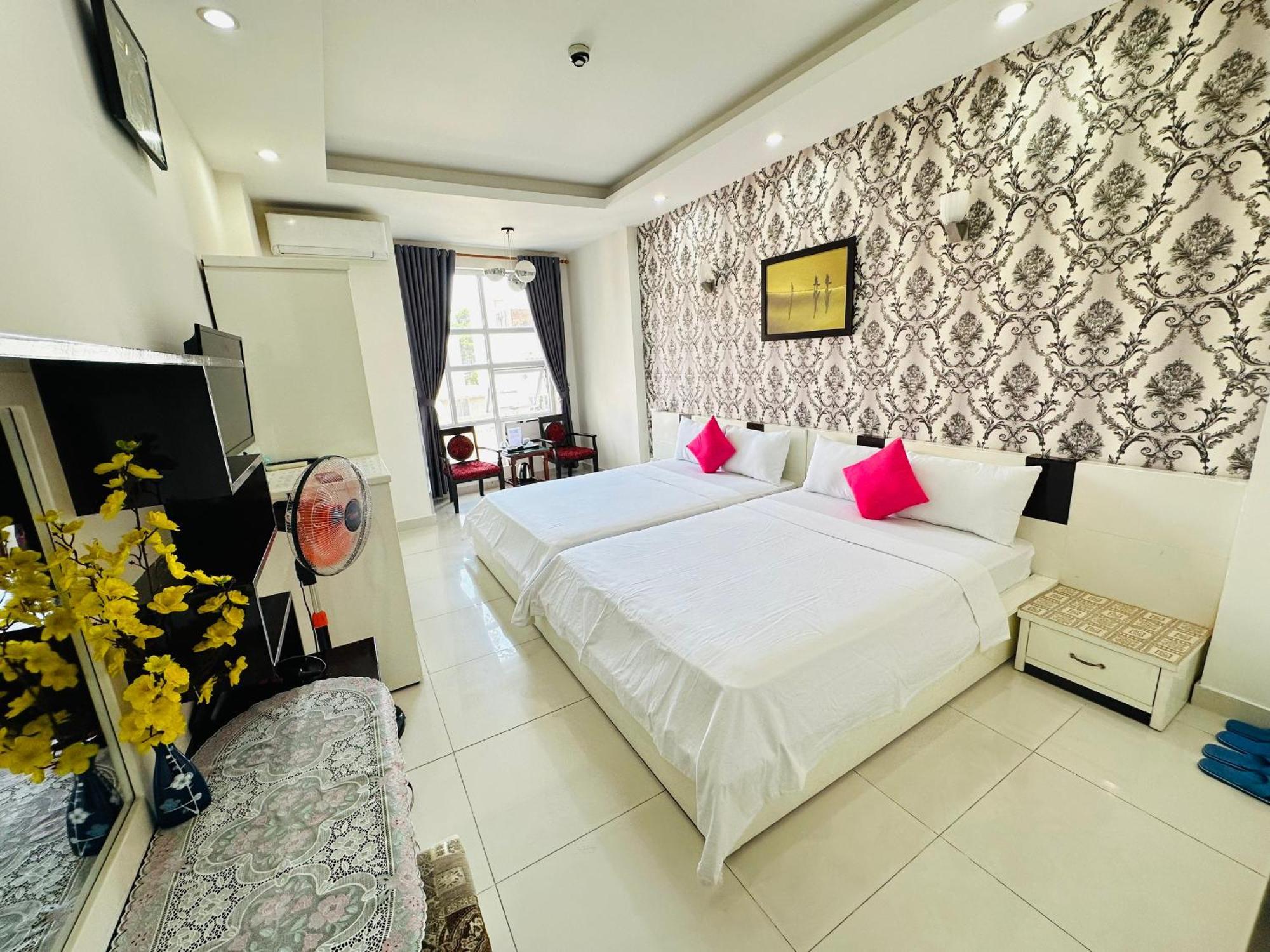הו צ'י מין סיטי Redflower Hotel מראה חיצוני תמונה