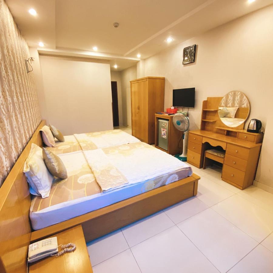 הו צ'י מין סיטי Redflower Hotel מראה חיצוני תמונה