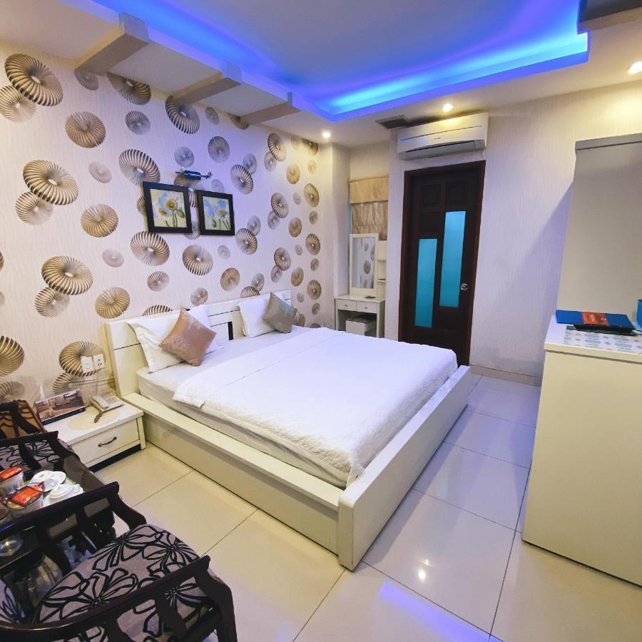 הו צ'י מין סיטי Redflower Hotel מראה חיצוני תמונה